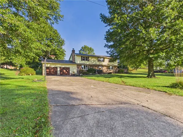 171 Society Hill Rd, Mineral Wells, WV 26150