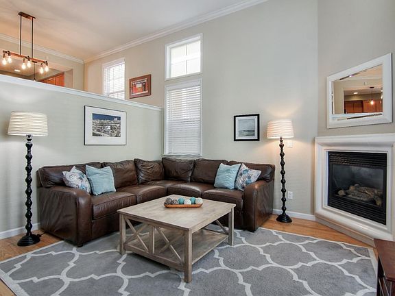 3rd image of 312 Heritage View Ter