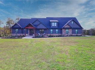 21369 Griggs Rd, Springdale, AR 72762