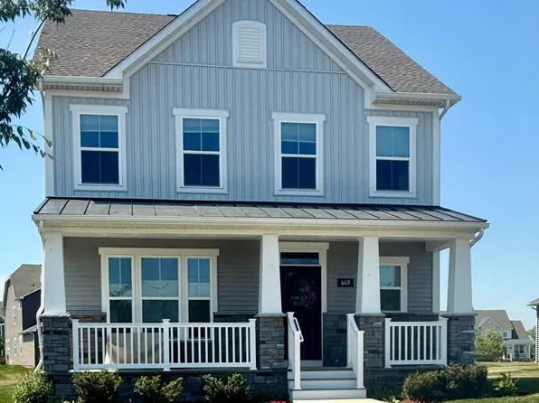 649 Spring Hollow Dr, Middletown, DE 19709
