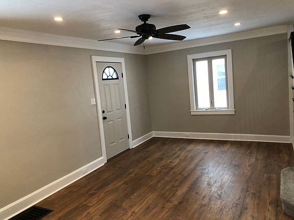 4th image of 1650 Glenmount Ave