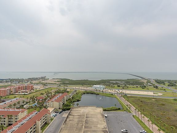 5th image of 310A Padre Blvd