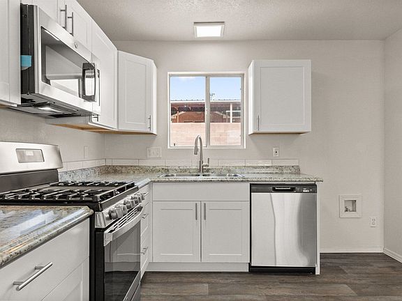 4th image of 417 2nd St SW