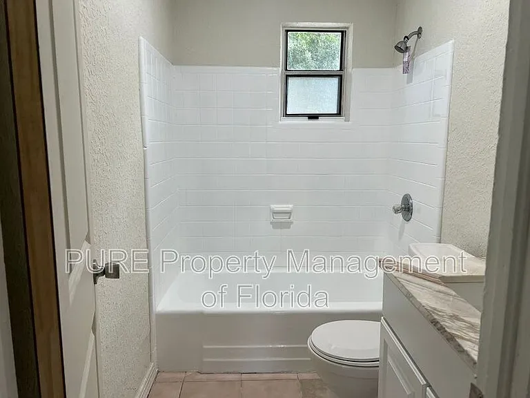 2205 NE 14th Ave — Photo 30