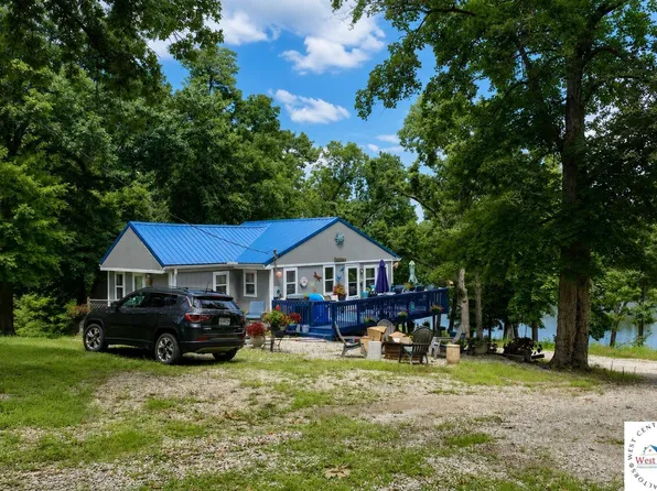 10216 Whippoorwill Dr, Clinton, MO 64735