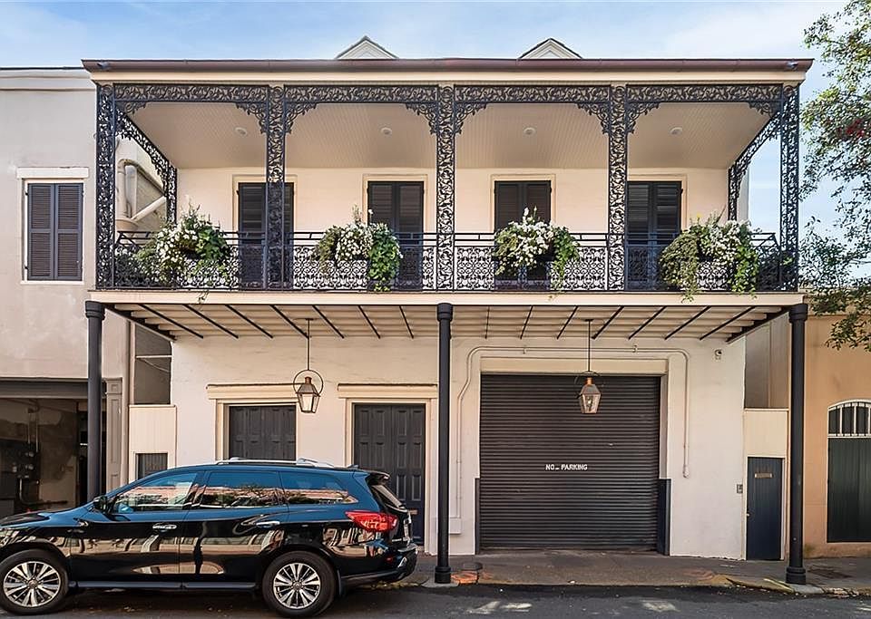 1st image of 928-26 Chartres St