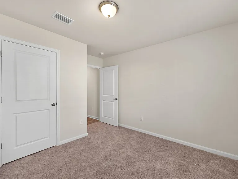 511 Whispering Creek Ave — Photo 13