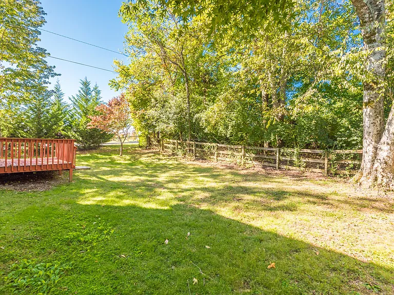 1560 Pheasants Glen Dr — Photo 44