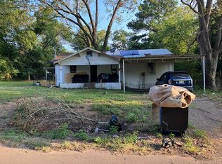 308 W Moore Ave, Vivian, LA 71082