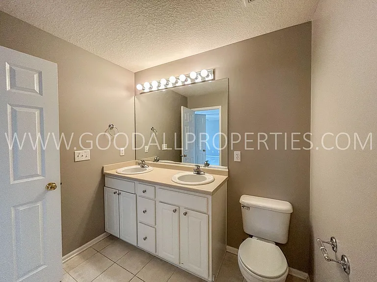 7873 Dakota Cir — Photo 11