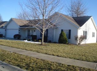 1055 W Ashwood Trl, Decatur, IL 62526