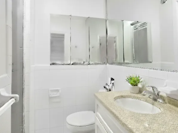 296 Garfield Place image 11 of 14