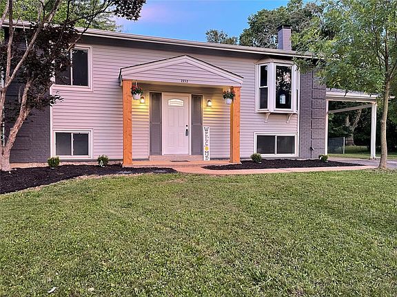 2nd image of 2232 Westglen Park Dr