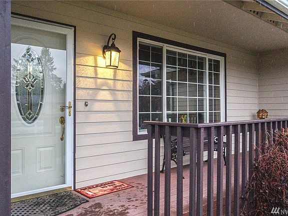 3rd image of 104 201st St E