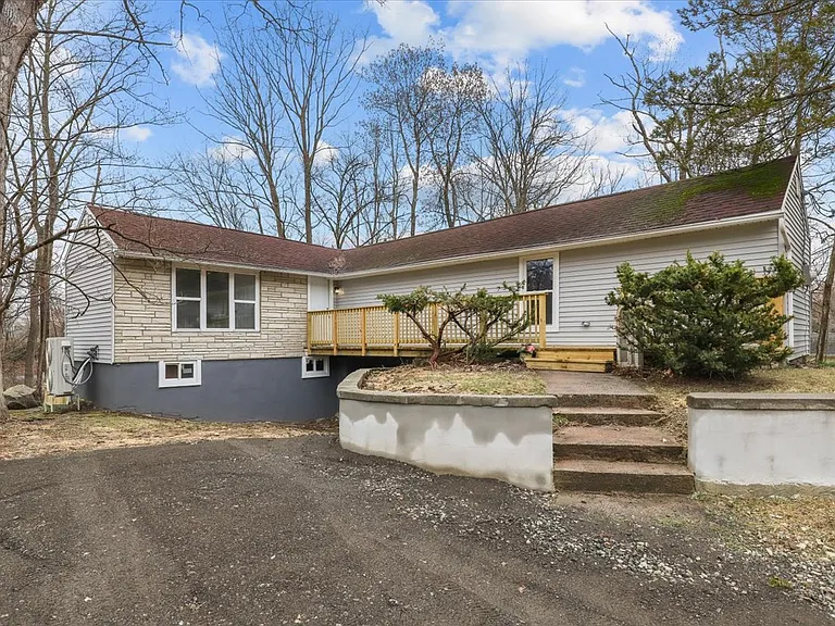 8 Teatown Ct — Photo 21