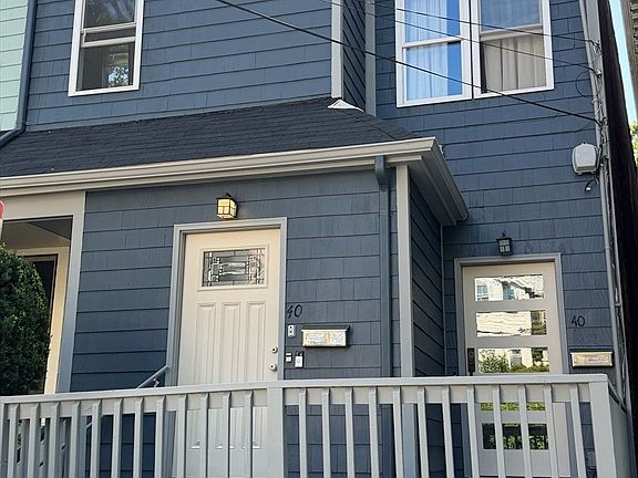 2nd image of 40-40A Newbern St