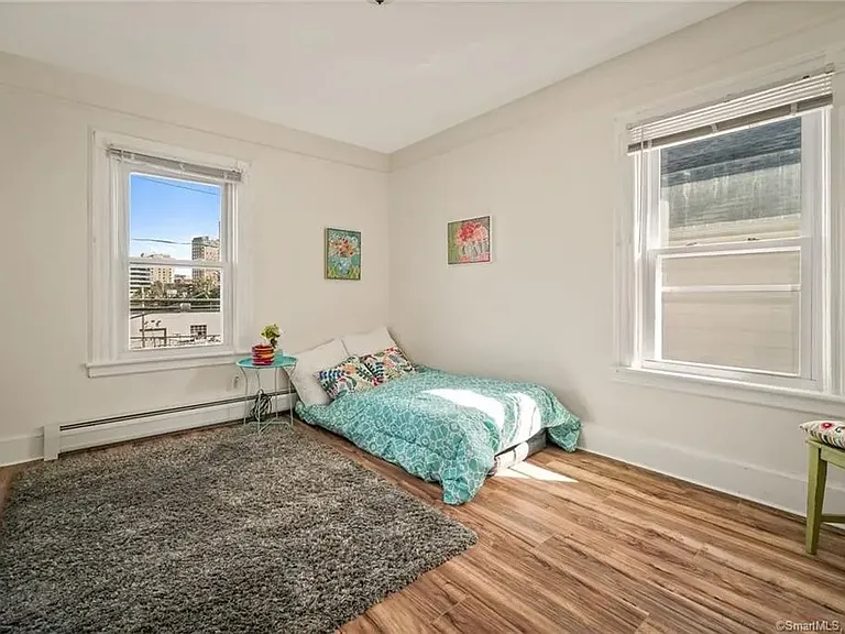 74 Schuyler Ave — Photo 15
