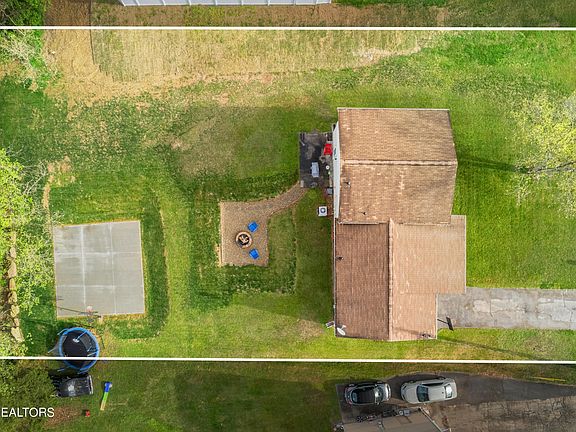 5th image of 7104 Fieldview Ln