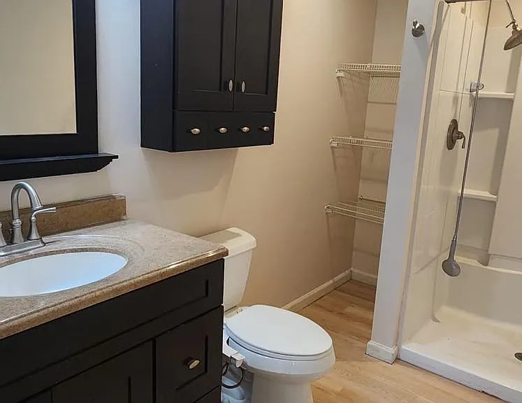 3024 Lexington Ave — Photo 4