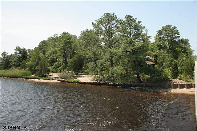 2nd image of 1001 Lower Bank Rd