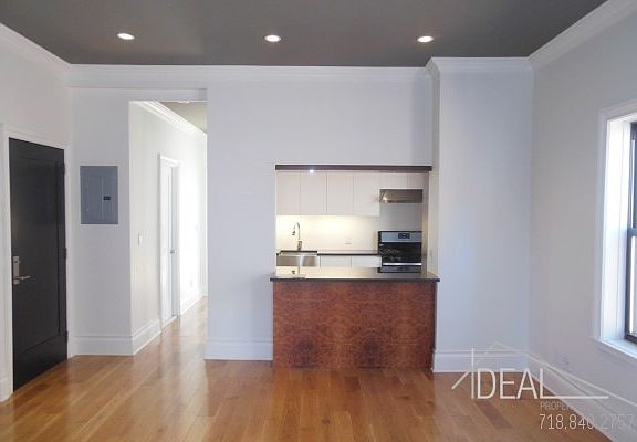 5th image of 76 Coffey St