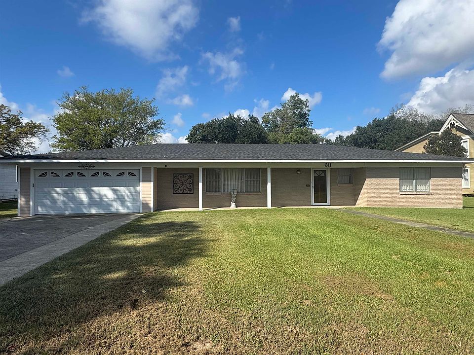 1st image of 611 Cary Ave