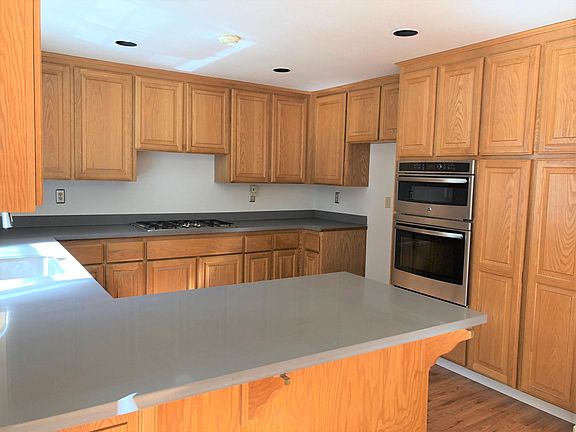 2nd image of 208 Newcastle Ct