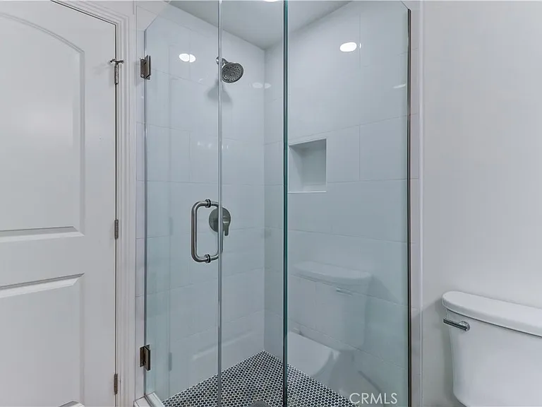 5515 Paseo Del Lago W #2G — Photo 18