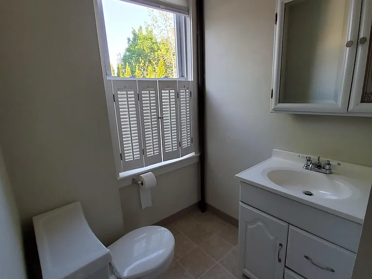Bathroom with full shower/tub.