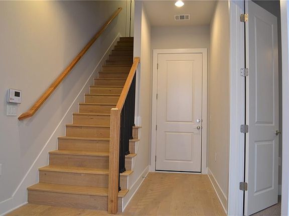 4th image of 1305 Town Creek Dr #3