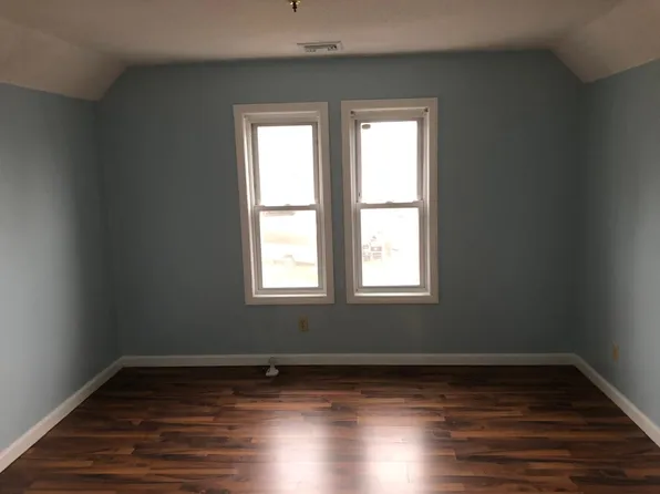 148 Nilsson St #1, Brockton, MA 02301