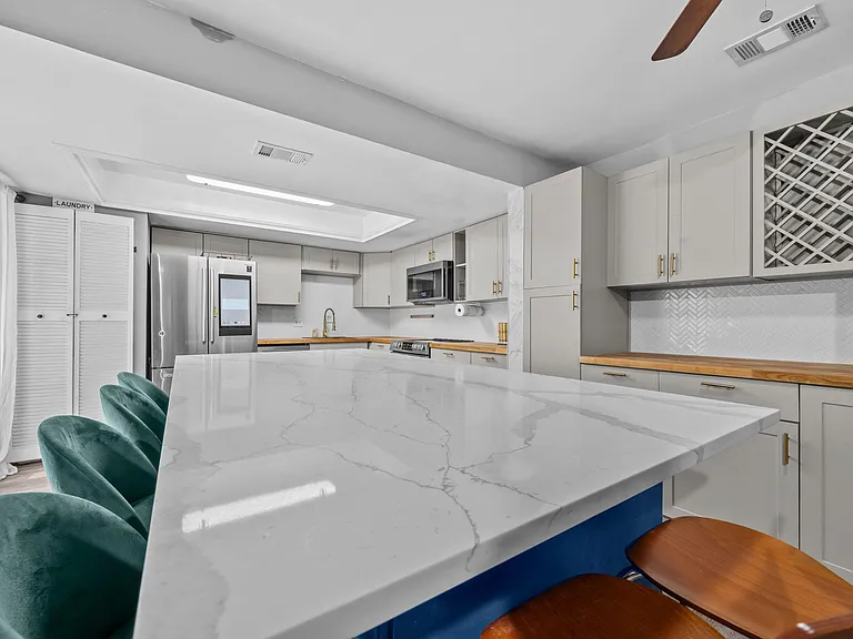 1520 Shaker Cir — Photo 8