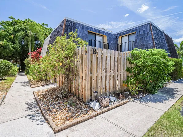 1170 6th Ave APT 5B, Vero Beach, FL 32960