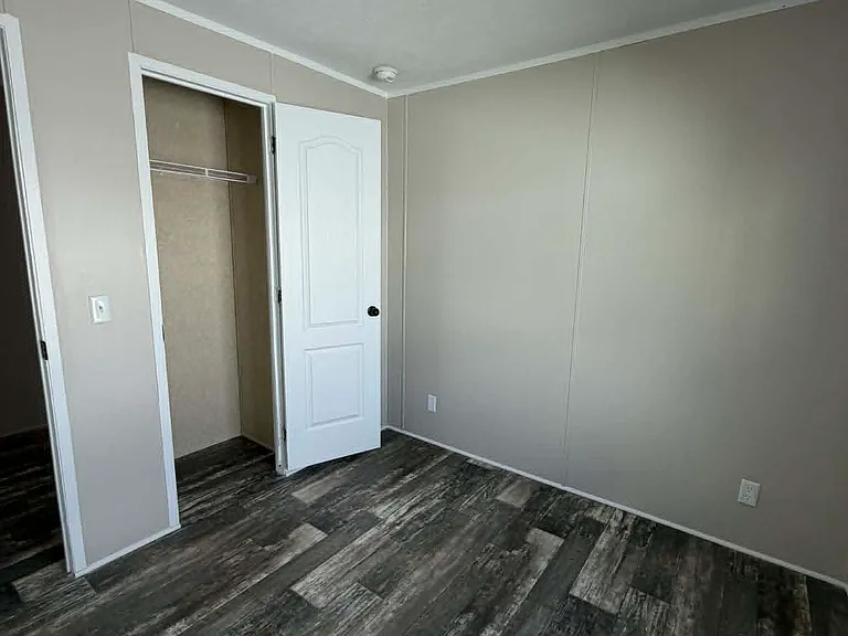 1301 Devils Glen Rd #4 — Photo 8