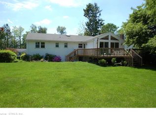 22 Greenhouse Blvd, West Hartford, CT 06110