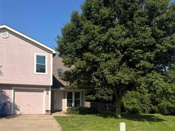 760 Spring Cir, Liberty, MO 64068