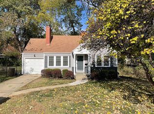 5402 W 58th St, Roeland Park, KS 66205