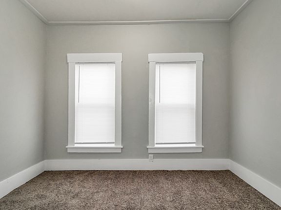 3rd image of 11 West St #2