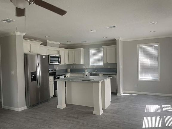 3rd image of 113 Sundbird Sq #65