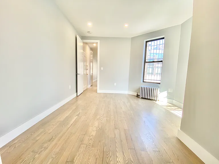 212 E 13th St #5B — Photo 5