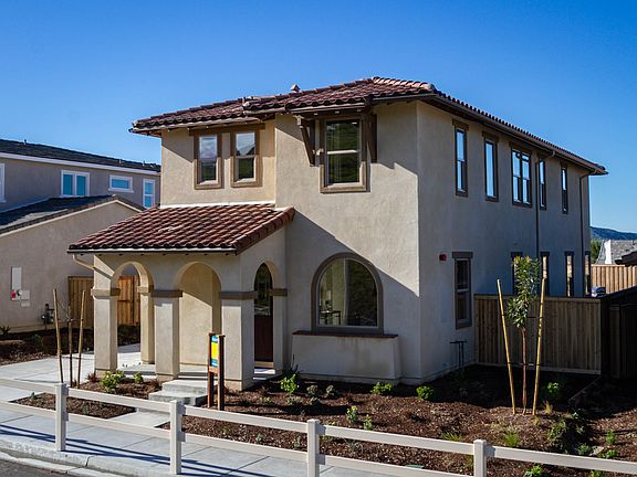 The Arroyos Residence Two