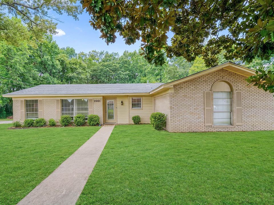 1st image of 2801 Sherwood Dr