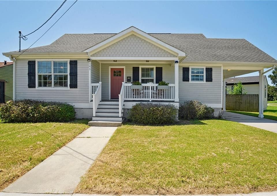 1st image of 105 Winthrop Pl