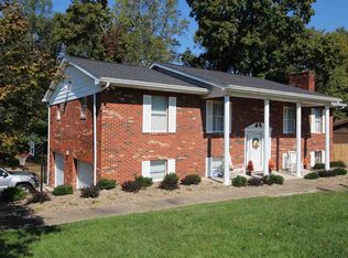 10568 Cedar Hill Dr, Ashland, KY 41102