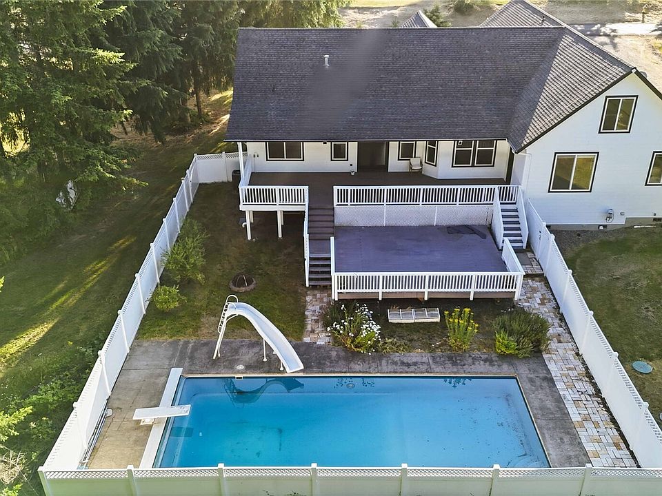 1st image of 128 Flagstone Drive