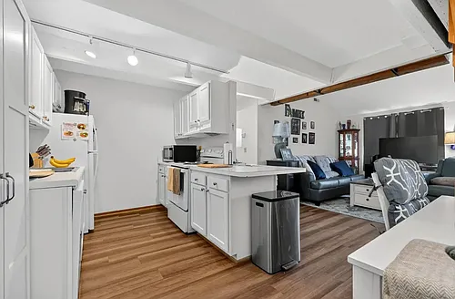Chartwell Apartments Photo 1