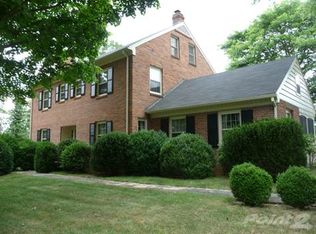 403 Overlook Cir, Lexington, VA 24450