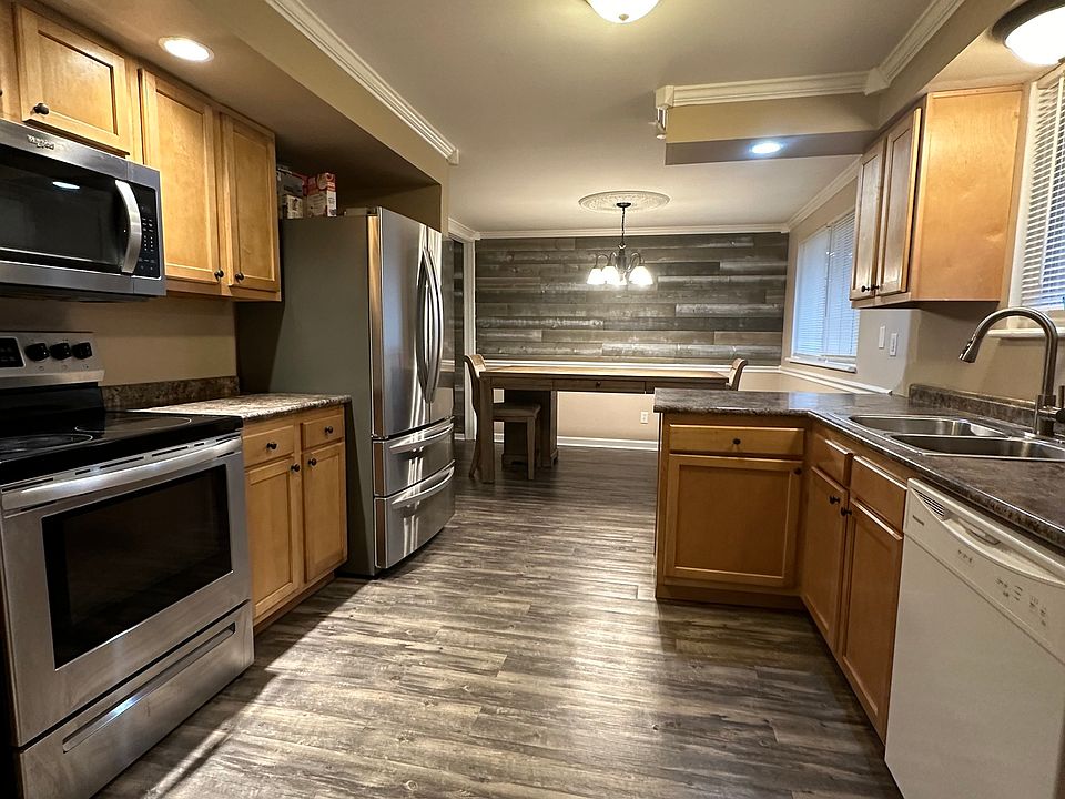 1st image of 1501 Continental Dr