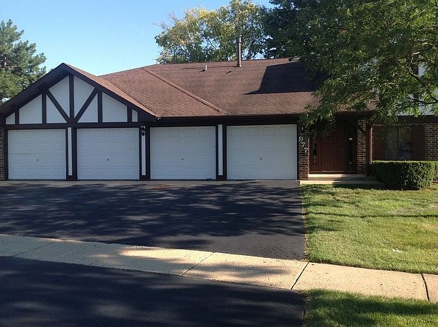 1st image of 977 Cumberland Ct APT Bb2