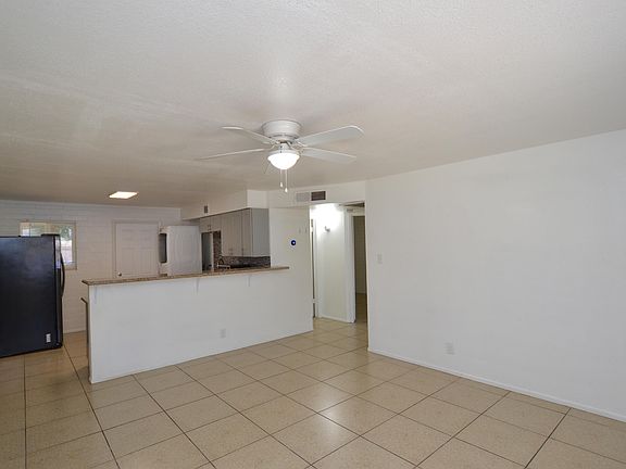 3rd image of 10823 N 18th Ave APT 1